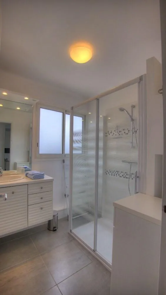 Studio 3 Etoiles Vue Mer 150M Plages Parking Clim Wifi Cannes Apartment