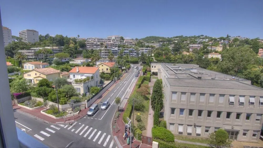 Studio 3 Etoiles Vue Mer 150M Plages Parking Clim Wifi Cannes 0*,  France