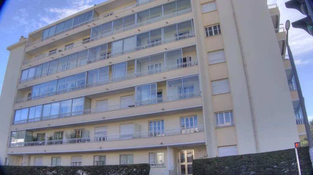 Apartment Studio 3 Etoiles Vue Mer 150M Plages Parking Clim Wifi Cannes