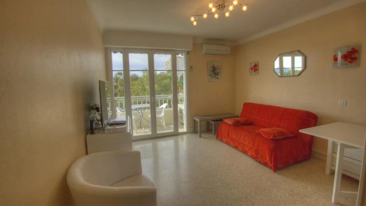 Apartment Studio 3 Etoiles Vue Mer 150M Plages Parking Clim Wifi Cannes