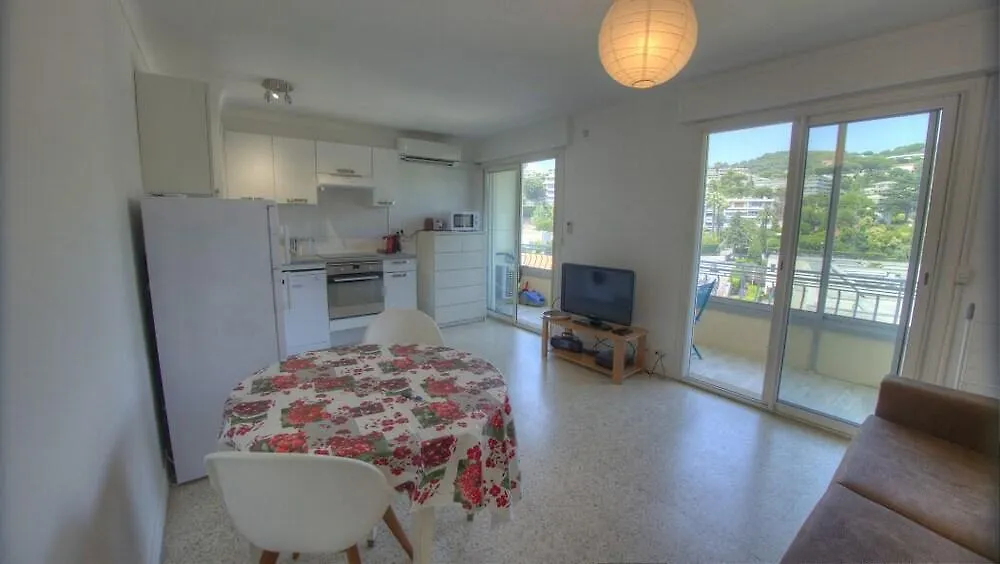 Studio 3 Etoiles Vue Mer 150M Plages Parking Clim Wifi Cannes 0*,